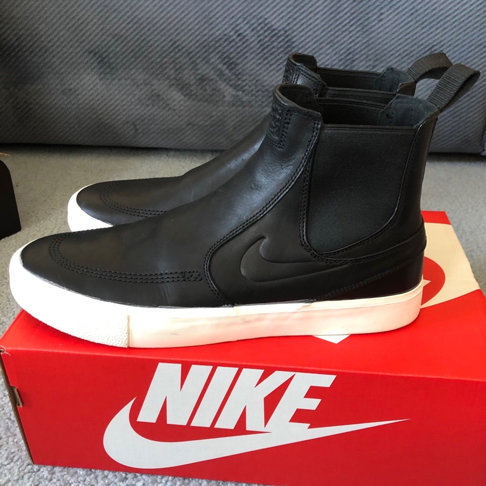 Size 10.5 - Nike Zoom Janoski Slip Mid RM SB